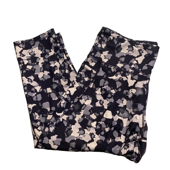 Old Navy Blue and White Floral Leggings - Picture 1 of 8